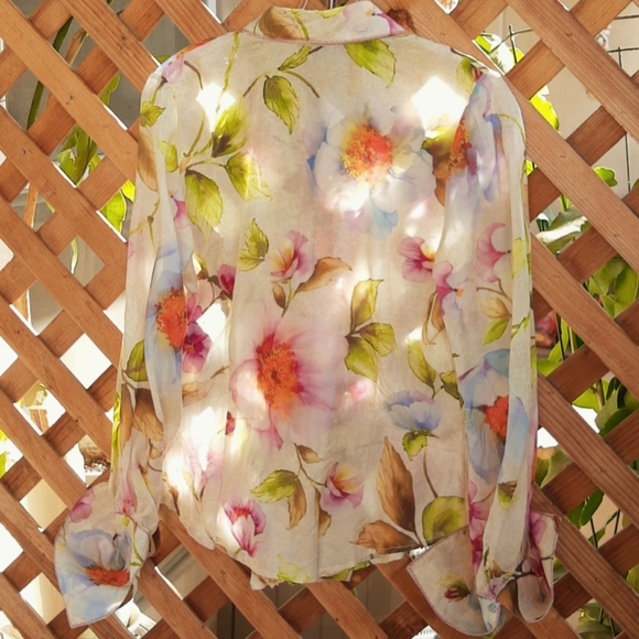 Lia Kes Floral Silk Ruffle Front Blouse Size 8 - Picture 5 of 10